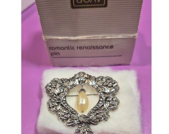 Vintage Avon Romantic Renaissance Pin Silver Faux Pearl Marcasite Brooch w/ Box