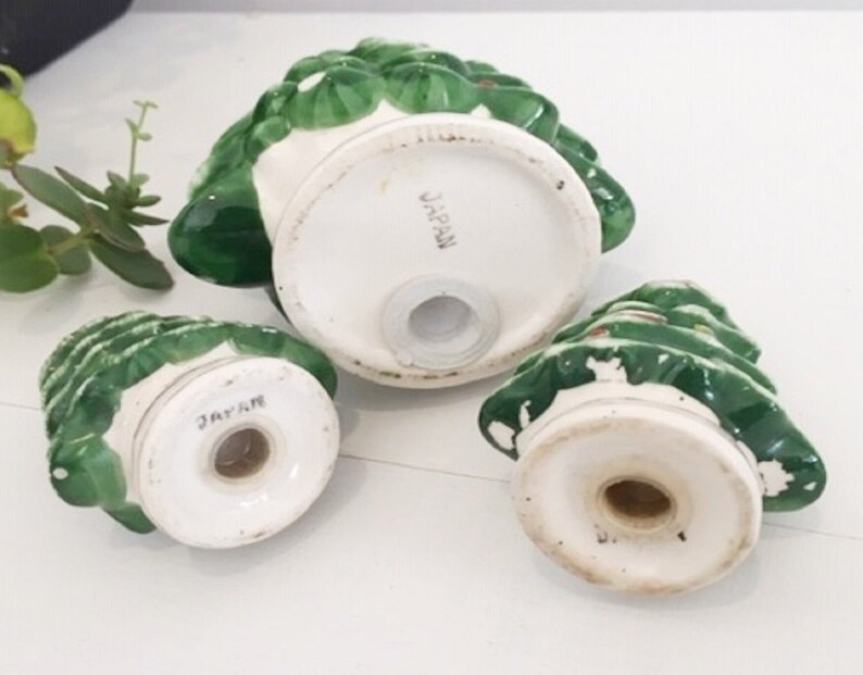 Christmas tree dishes, Christmas Trees shakers Christmas tree spice shakers Christmas Tree salt and pepper shakers