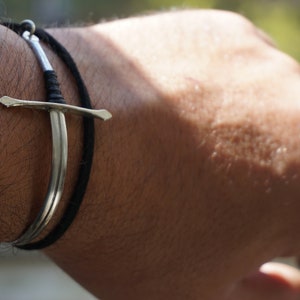 King&#39;s Sword Bracelet