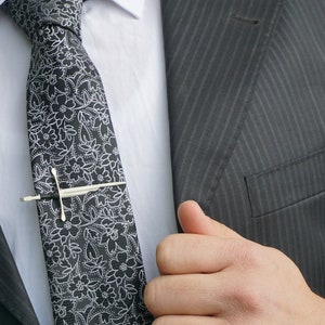 King's Broken Sword Tie Clip