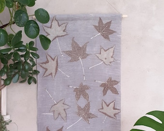 Colgante de pared / Decoración de pared / Estampado y teñido natural / Hojas de Arce y Nogales / pieza única