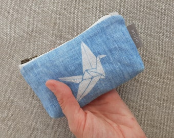Petite pochette bleu Indigo motif origami découpé à la main teinture végétale