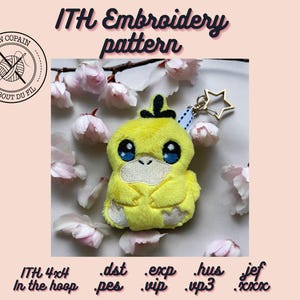 May include: A yellow embroidered plush toy in the shape of a duckling with blue eyes. The duckling is attached to a gold star charm with a blue ribbon. The embroidery design is for a 4x4 inch hoop and includes the file formats: .dst, .pes, .exp, .vip, .hus, .vp3, .jef, and .xxx.