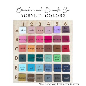 K&ouml;nnte beinhalten: Eine Farbkarte von Birch and Brook Co. zeigt Acrylfarbmuster in einem Raster. Die Karte enth&auml;lt eine Vielzahl von Farben wie Wei&szlig;, Rosa, Pfirsich, Rot, Gr&uuml;n und Blau. Der Text "ACRYLIC COLORS" steht oben, mit dem Text "Colors may vary from screen to screen" unten.