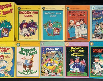 Raggedy Ann & Andy Vintage Box Set and Paperbacks Lot by Johnny Gruelle, Dell Publishing Color Yearling Series VG+ Free Shipping