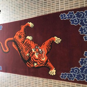Tibetansk tigerullmatta handknuten orange rödbrun 3 x 6 fot Nepal | Buddhistisk meditationsmatta bild 1