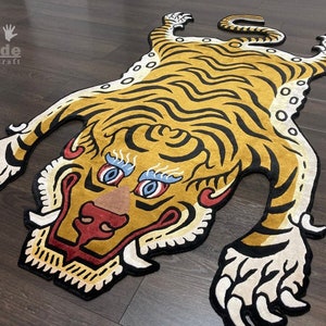 Handknotted Silk Tibetan Tiger Rug: Yellow Accent Carpet (3ft x 6ft)