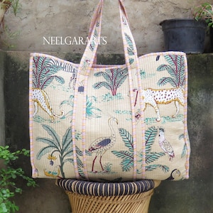 Tote Bag Cotton Quilted Forest Printed Handbag, Lightweight Shopping Bag Woman Outdoor Shoulder Tote Bag