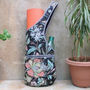 Handgemachte Gesteppte Blumen Yogamatten Tasche: Mehrfarbige Baumwoll-Sporttasche