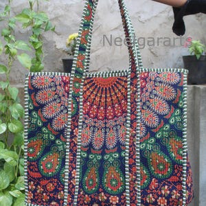 Gesteppte Mandala Gedruckt Tote Bag Indische Handtasche Einkaufstasche Frau Tote Mandala Schultertasche - Neelgar Arts