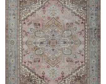 8x10 Distressed Low Pile Hand knotted Beige, Peach and Silver Wool Area Rug