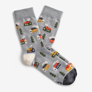 Hut in the mountains Socks | Colorful socks for men and women | Gift for him & her | Funny design | Man I Love Frogs