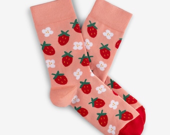 Wild Strawberry Socks – CuteBerry Pattern