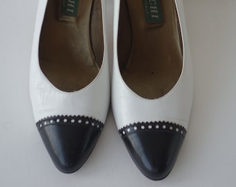 Vintage leather shoes with black toe cap two tone black & white 80s/90s made in Italy 38