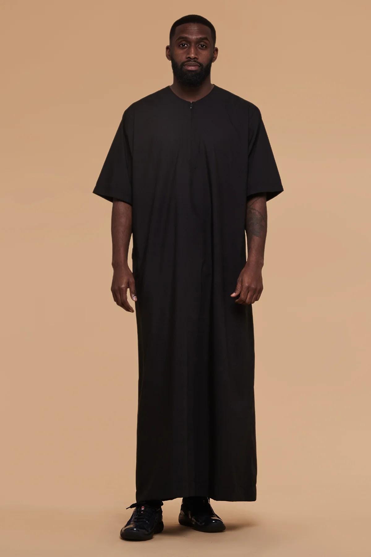 Jet Black Short Sleeve Moroccan Thobe