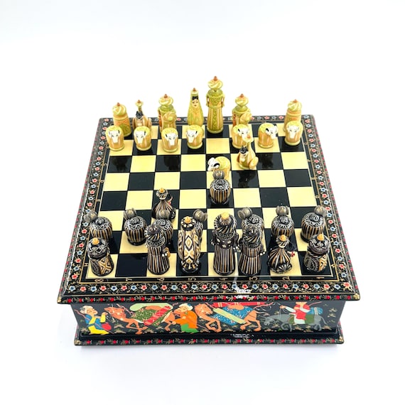 Handcrafted Walnut Chess Set - Luxury Chessboard with Nature-Inspired Motifs | Unique Design for Collectors & Chess Enthusiasts | Lacquered.