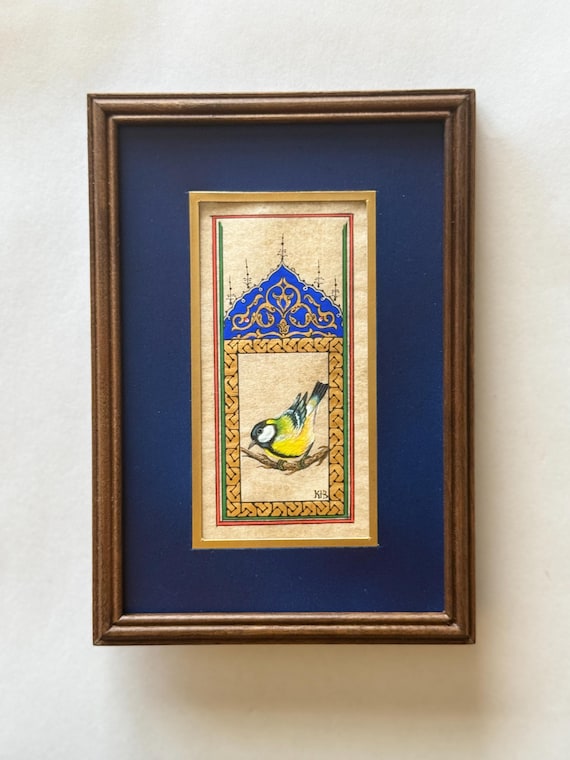 Ultra Fine Detailed Tiny Bird Painting - Exclusively Handcrafted Fine Walnut Frame | Luxury Interior Decoration - Micro Detailed Masterpiece