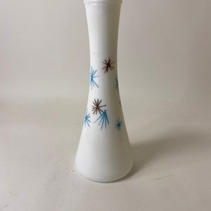 Milk Glass Vase with Starburst Pattern