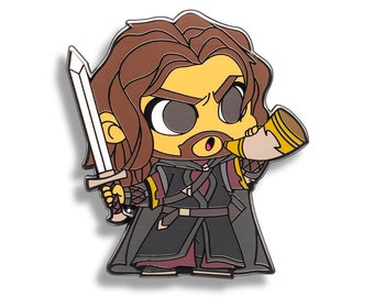 Boromir Emaille Pin - Chibi Boromir - Niedliche Anstecknadel - Horn Emaille Pin - Lord of the Chibis - Hard Enamel Pin - Schwert