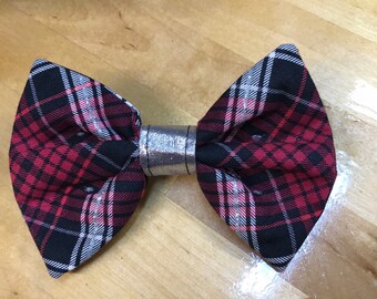 Bow tie by Fetching Dog Fashions