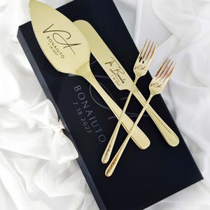 Hochzeitstorte Schneidemesser Set Gold, individuell gravierte Swarovski Kristall Messer und Tortenheber, Dessert Gabeln