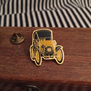 Vintage Pin of an Antique Panhard and Levassor Automobile