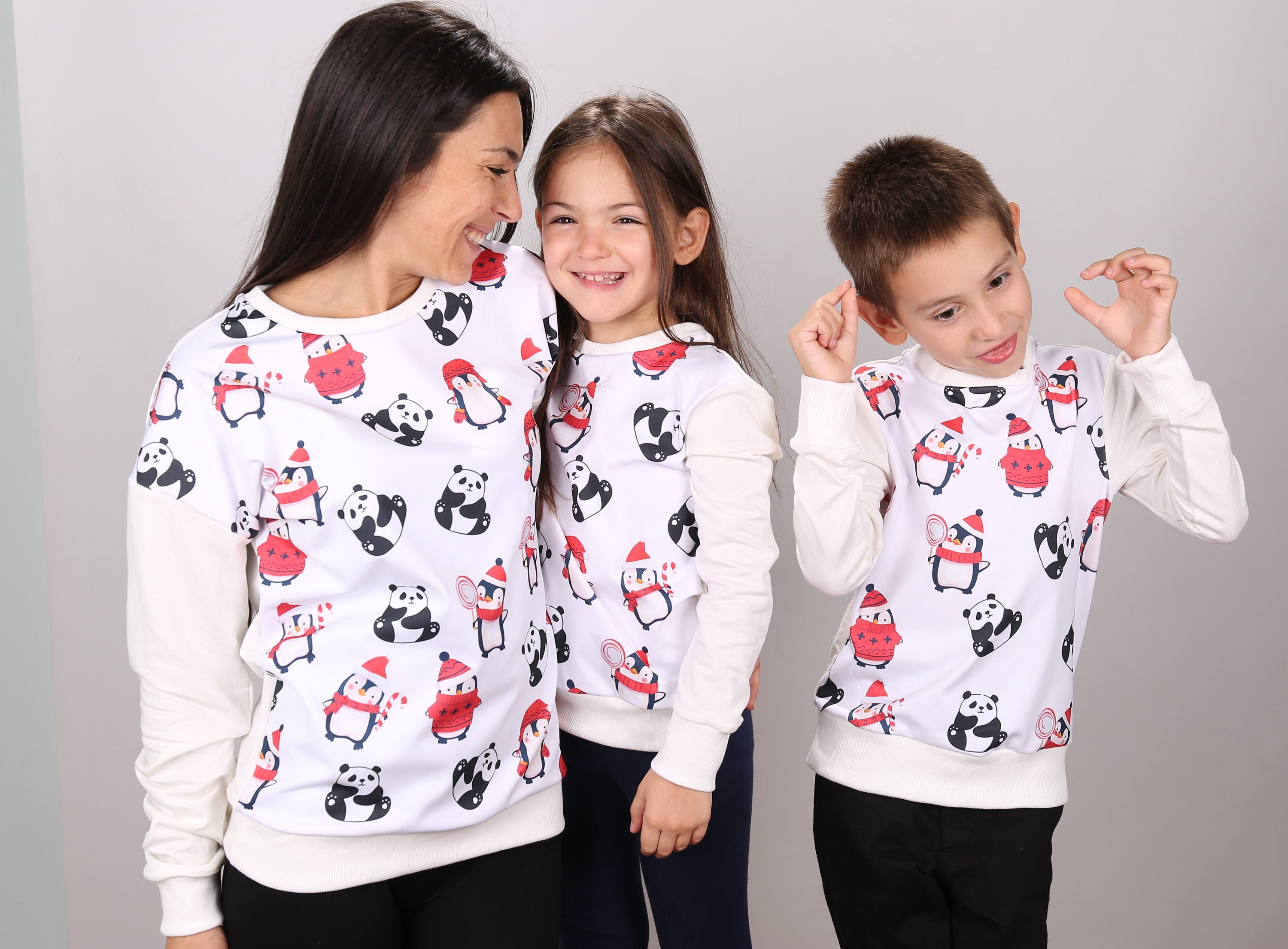 mother and daughter matching christmas jumpers