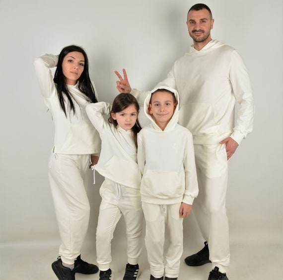 Family Matching Sweatsuits, Family Matching Jogger Suits, Matching White  Tracksuits, Family Matching Hoodies, Family Oversized White Joggers -   Canada