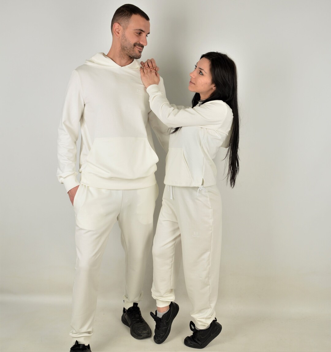 Matching Couple White Sweatsuits, His and Hers Outfit, Matching Couple Sweatsuits, Couples