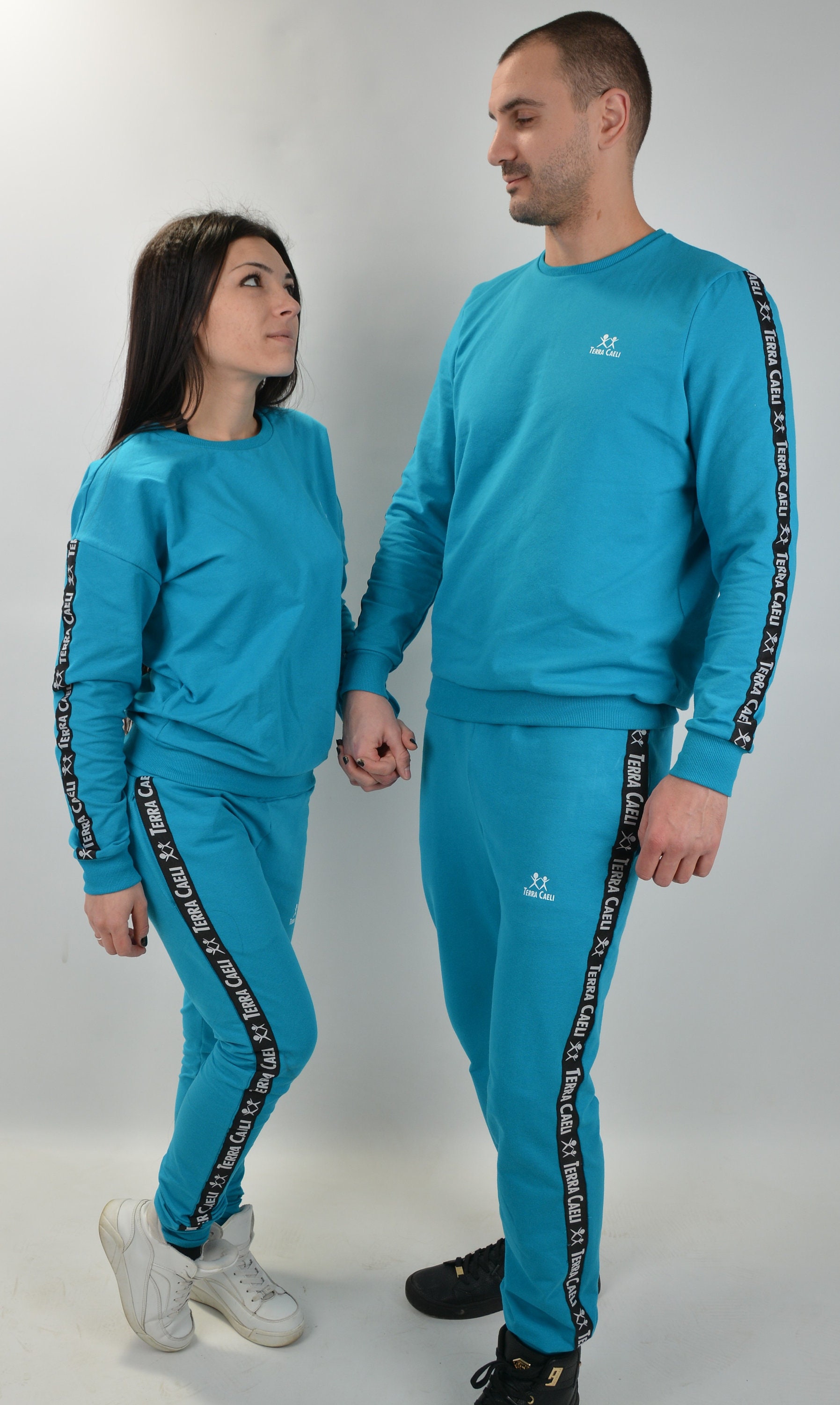 matching his and hers sweatsuits