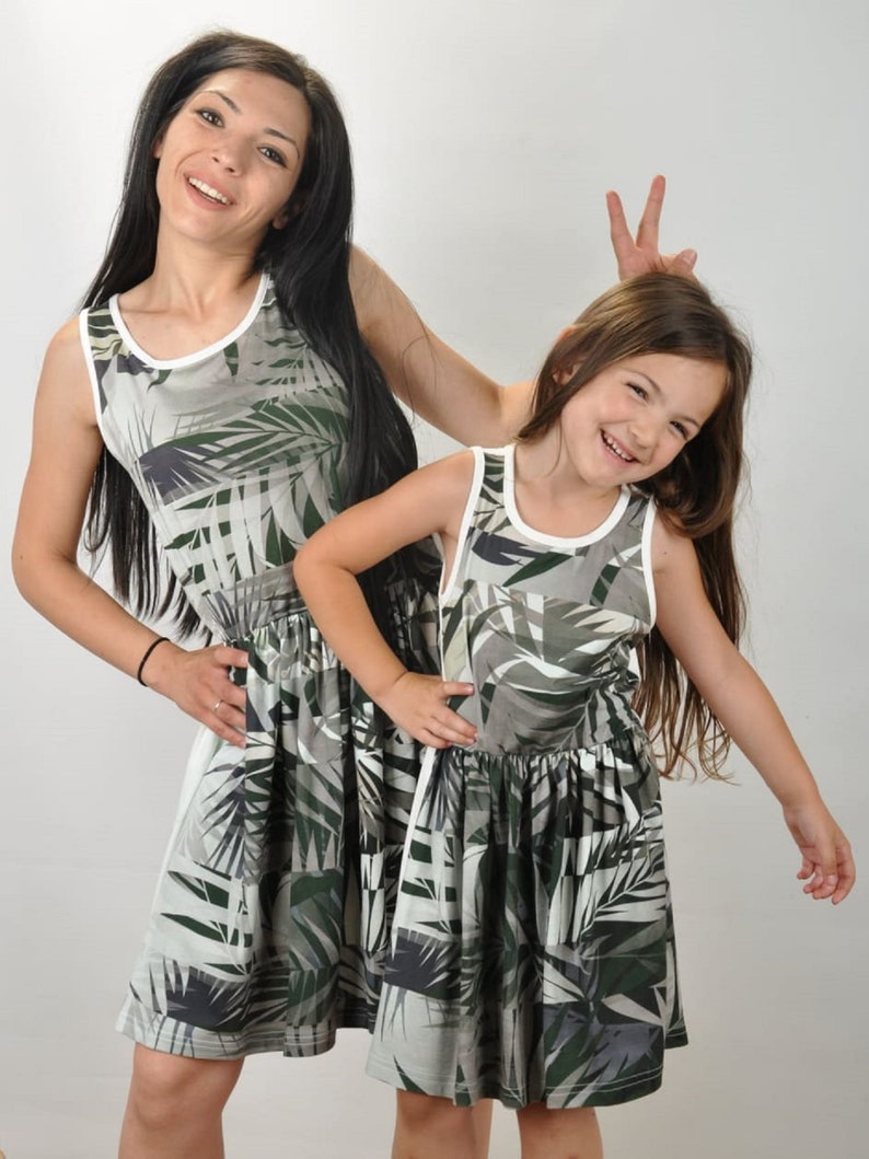 Jungle family matching outfits t-shirt father and son dresses mother and daughter mom and baby mother and son matching summer tropical print