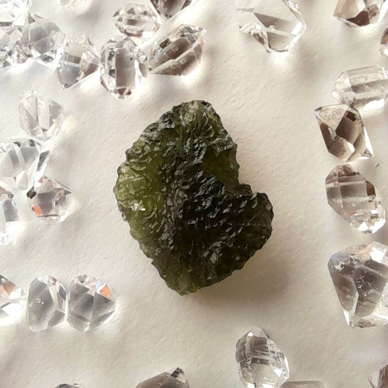AA Moldavite drop 9ct: Meteorite glass, olive green Tektite, Synergy Crystal Healing image 5