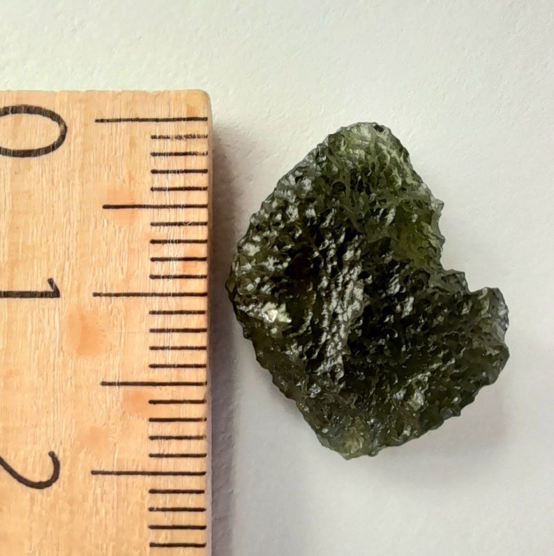 AA Moldavite drop 9ct: Meteorite glass, olive green Tektite, Synergy Crystal Healing image 7