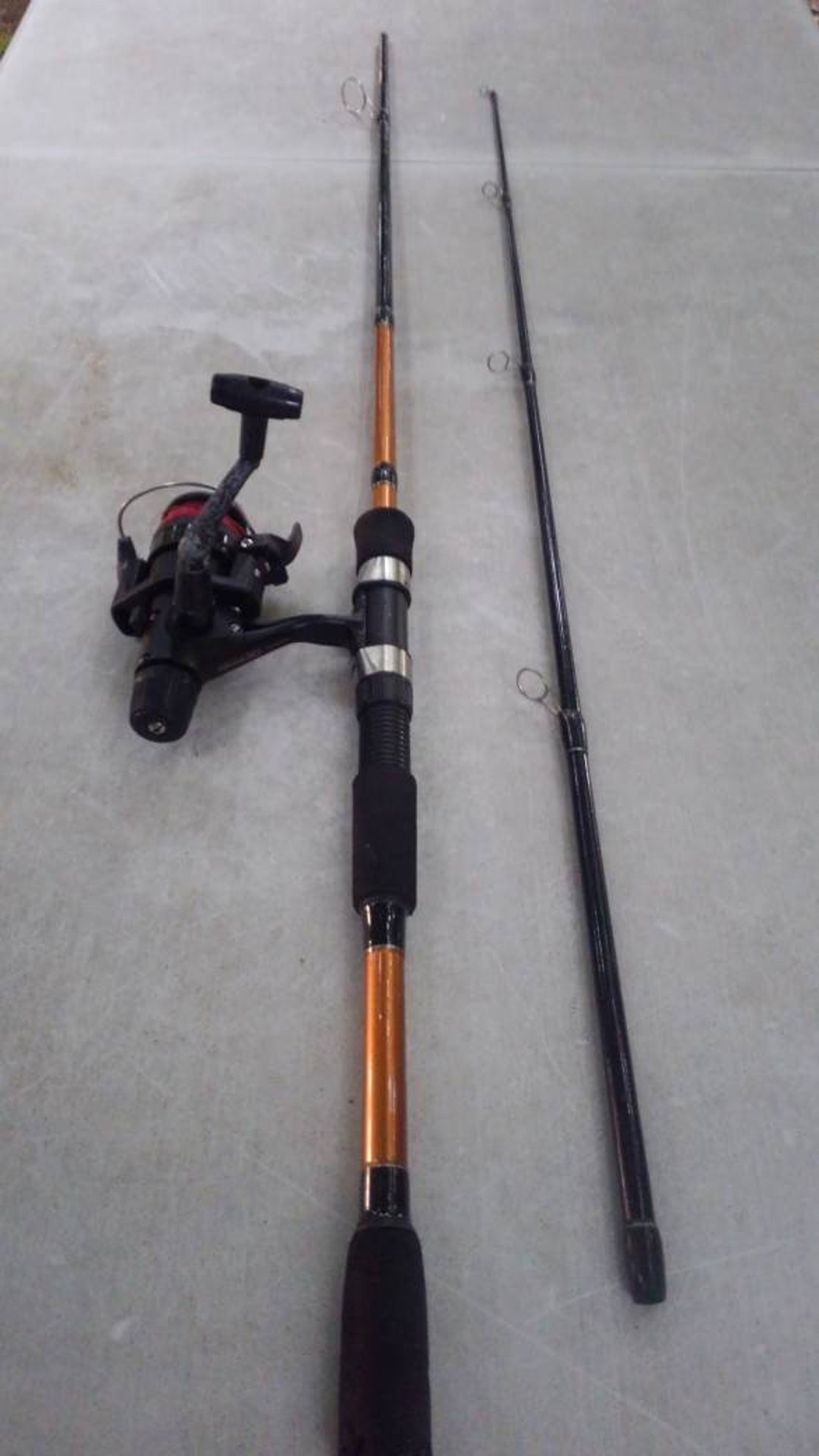 Recreational Mid Size Fishing Pole, Used Frigate Pole, Shimano IX 2000R