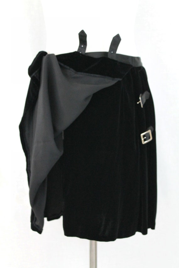 Vintage Ralph Lauren Black Silk Velvet Kilt Skirt… - image 5