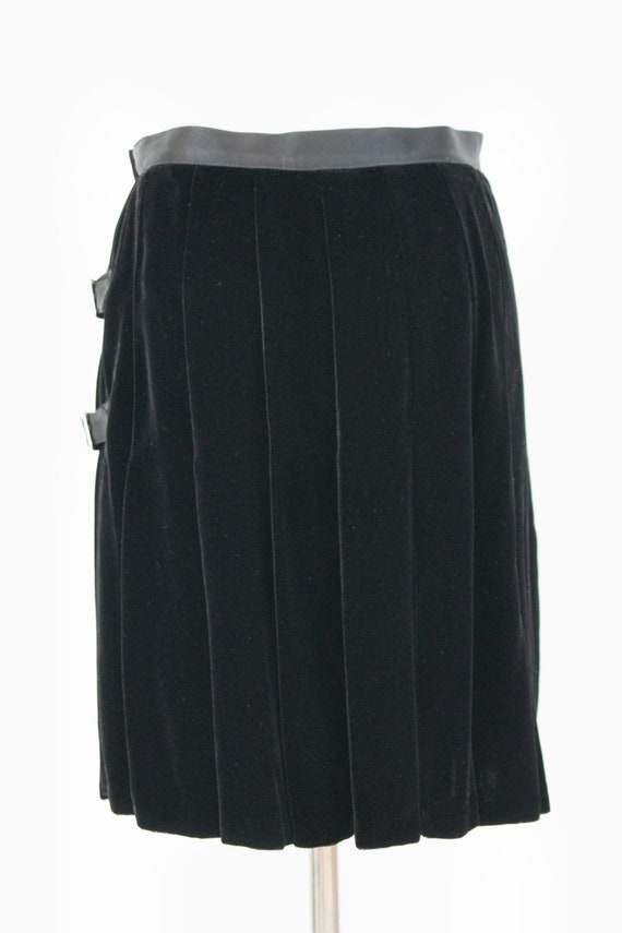 Vintage Ralph Lauren Black Silk Velvet Kilt Skirt… - image 4