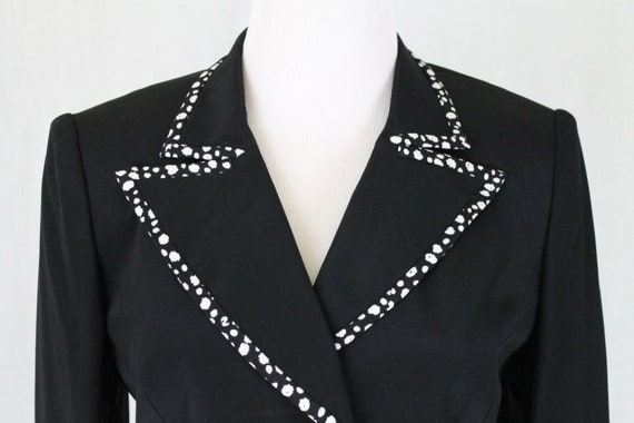 Vintage DAVID HAYES Black & White Silk Suit Pleat… - image 5
