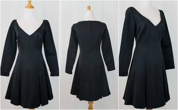 Vintage Badgley Mischka 1990s Black Long Sleeve De