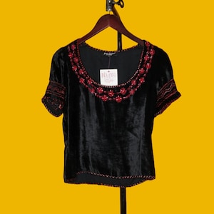 1990s-Y2K Vintage BETSEY JOHNSON NY New York Black Velvet Short Sleeve Folk Style Blouse with Red Floral Embroidery. Small As Is.