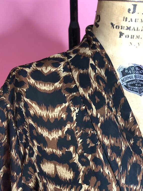 1980s-1990s CACHE LEOPARD Print Plunge Neck. Semi… - image 4