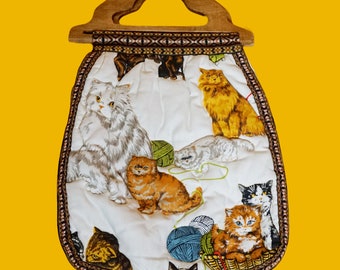 1970s Homemade Quilted. Kittens and Cats Yarn All Over Print. Top Wooden Handle. Knitting bag
