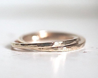 Gold Duo Interlocking Ring, Double Ring in Gold, Friendship Ring, Wedding Ring