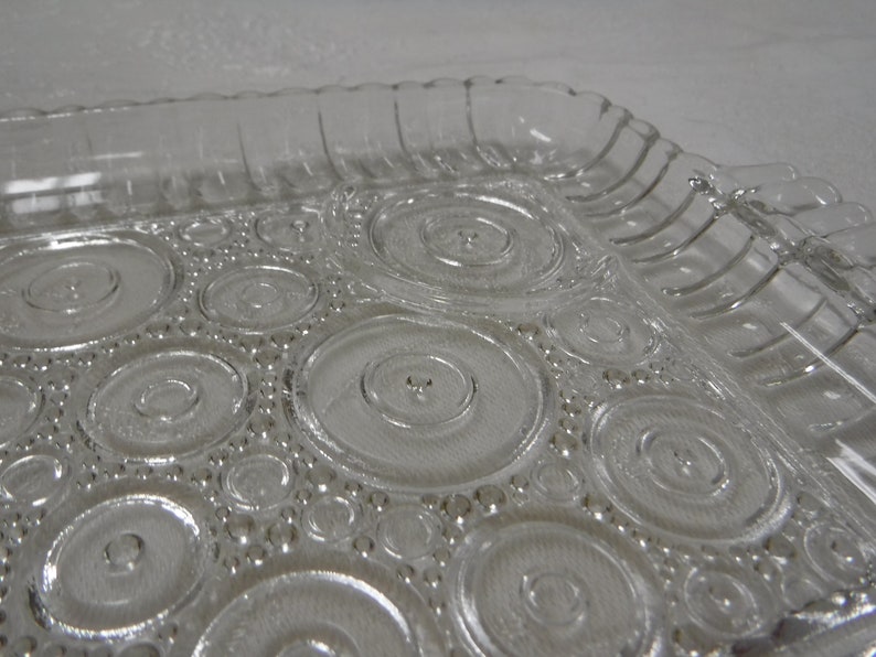 1950/'s-1960/'s Anchor Hocking Colonial Lady Snack Plates Made in USA Set of 3 Plates Clear Glass with Circular Design