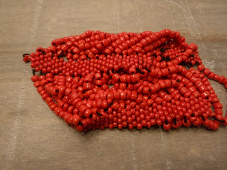 Cuff Bracelet 1970/'s Retro, BoHo Hippie Vintage Hand Made Multi Strand Red Seed Bead Stretch Bracelet Vintage Costume Jewelry