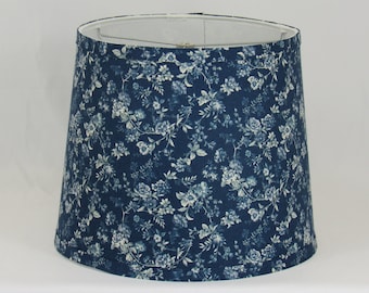 Abat-jour floral bleu marine