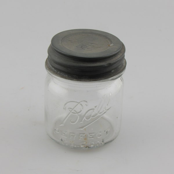 Clear Half Pint Ball  Mason Jar with lid
