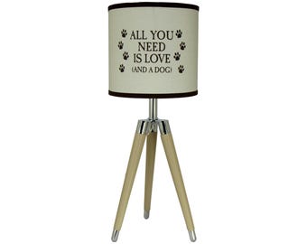 Lámpara de acento con trípode color topo con pantalla de tambor «All You Need Is Love (And A Dog)»