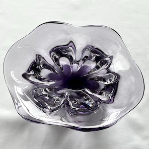schwere lila Vase von Elis Bergh für Kosta Boda Schweden aus den 1940er Jahren. Skandinavische Mitte des Jahrhunderts modern.