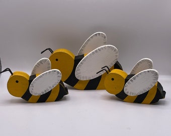 Rustic Wooden Bee Trio, Farmhouse Tiered Tray Decor