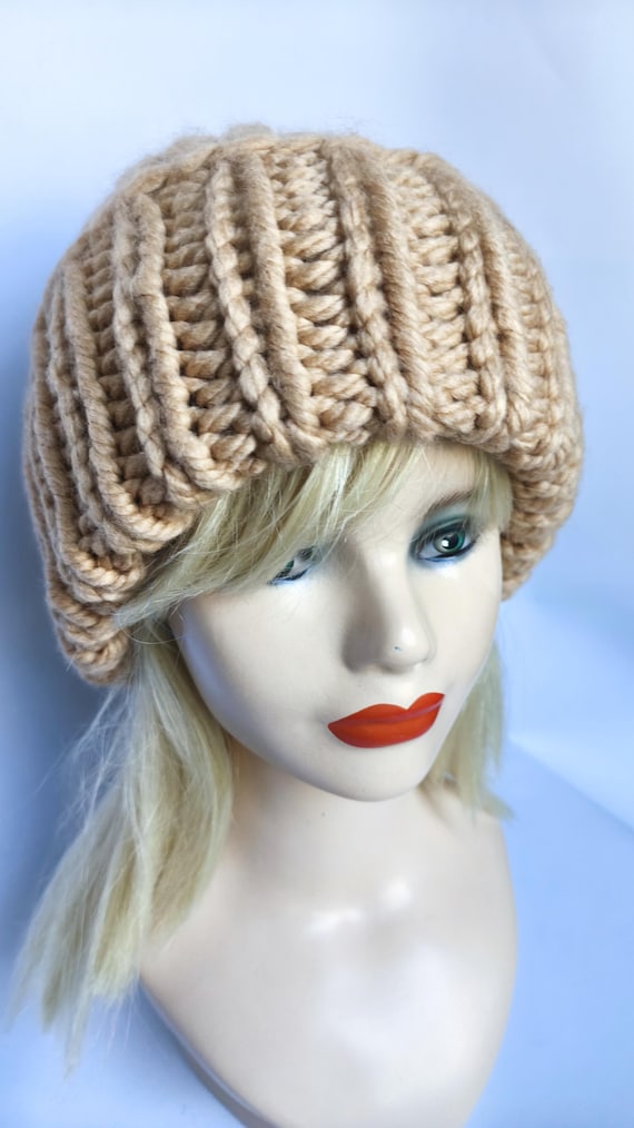 Handmade Super Chunky Knit Beanie: Alpaca Wool Blend Winter  display picture 2